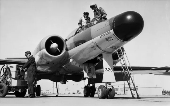 Maintaining  the Avro Canada CF-100 Mk.5D