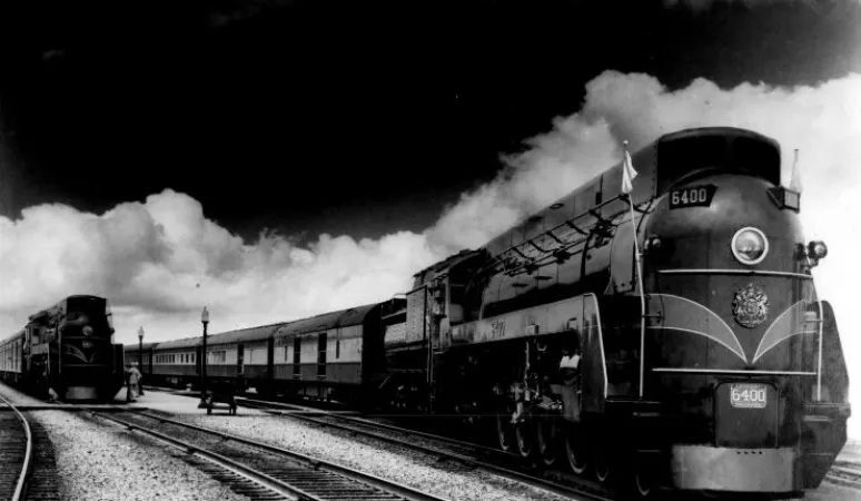 The 6400 locomotive hauling the Royal Tour Train, May 1939. London, Ontario.