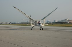 The University of Toronto Institute for Aerospace Studies Great Flapper ornithopter during trials, Malton, Ontario, 2005. http://www/ornithopter.net