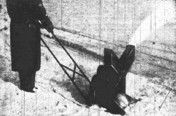 A very appropriate piece of equipment given the season, well, the season which affects the northern part of the northern hemisphere of planet Earth, the domestic / home snowblower of Autocanner Registered of Montréal, Québec. Anon., “–.” Montréal-Matin, 9 January 1948, 6.