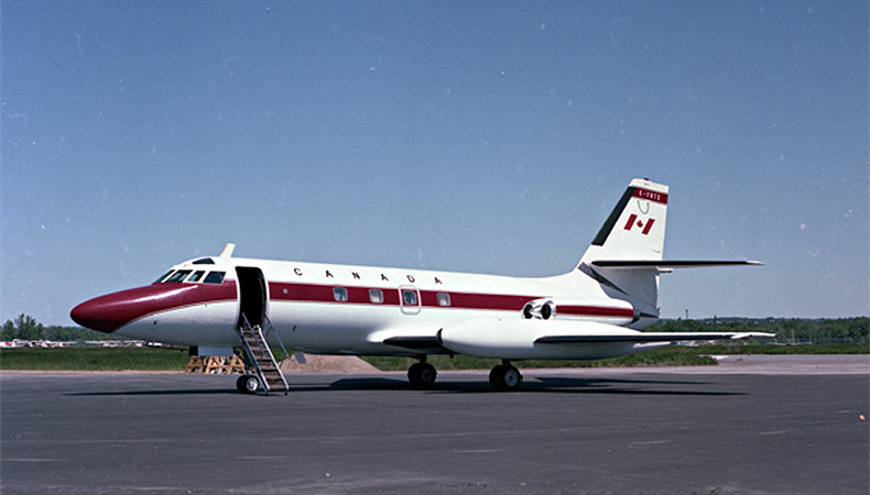 Avion L-1329 Jetstar 6 de Lockheed