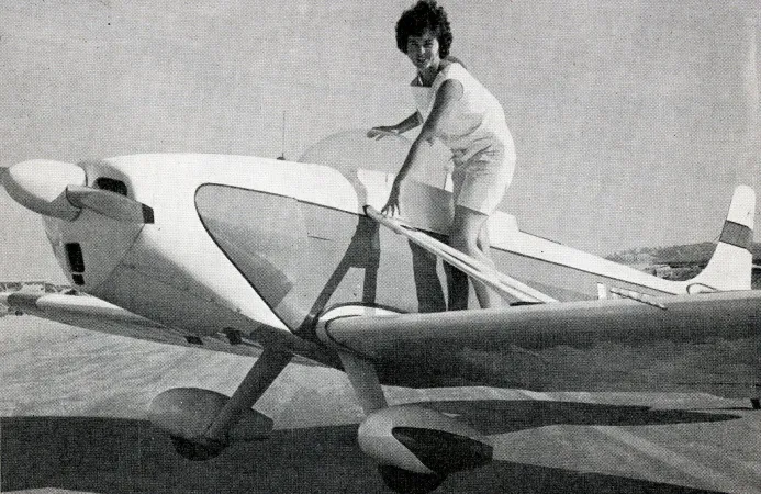 Joan Trefethen and her Stits SA-3 Playboy. Anon., “Joan bouwde haar einen vliegtuigje.” Cockpit, April 1960, 128.