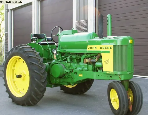 John Deere Tractor “720 LP”