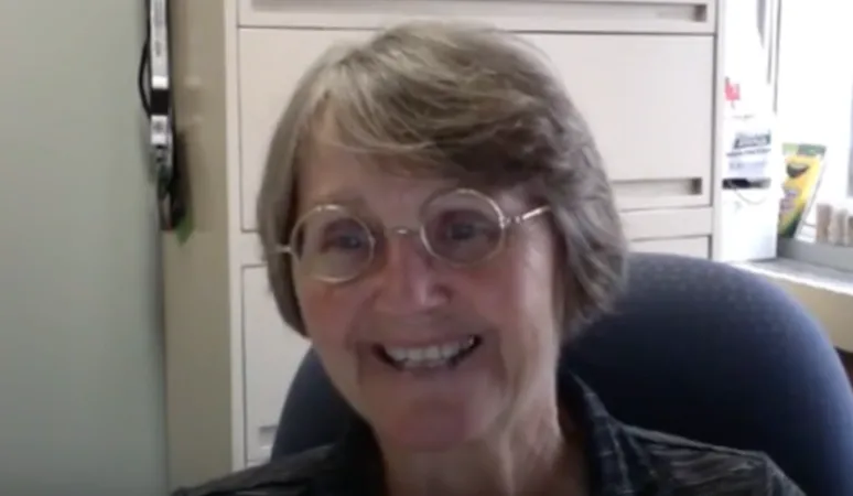 Dr. Linda Hall