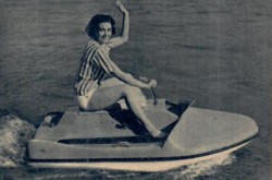 A Vincent Amanda personal watercraft in its element, Ruislip, England, April 1957. Anon., “Triss i bâtar.” Teknikens Värld med Flyg, 2 to 16 May 1957, 8.